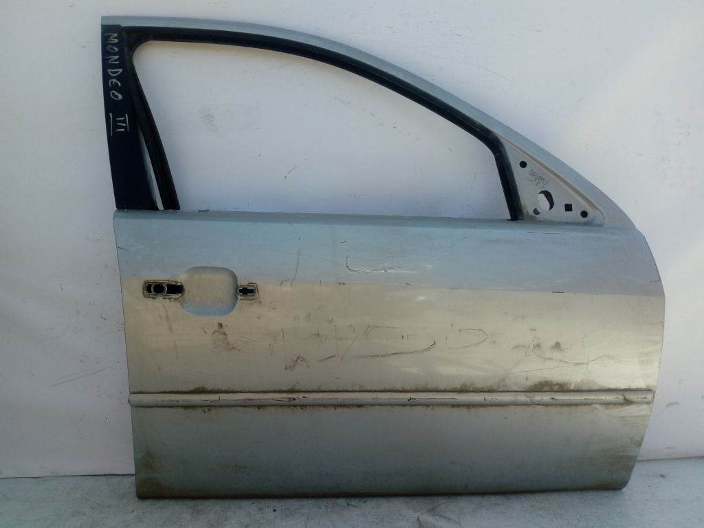 Usa / Portiera Alb,Gri,fata,dreapta Ford MONDEO Mk 3 2000 - 2007
