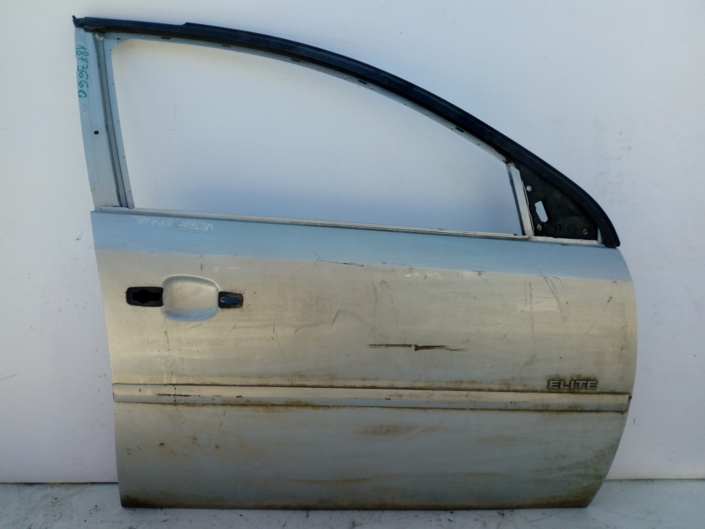 Usa / Portiera Alb,Gri,fata,dreapta Opel VECTRA C 2002 - 2008