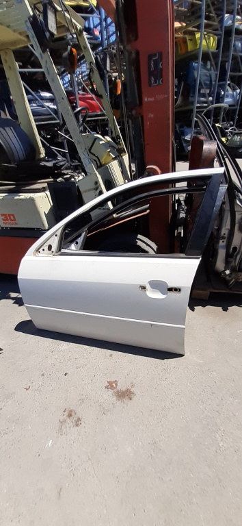 Usa / Portiera Alb,Gri,fata,stanga Ford MONDEO Mk 3 2000 - 2007