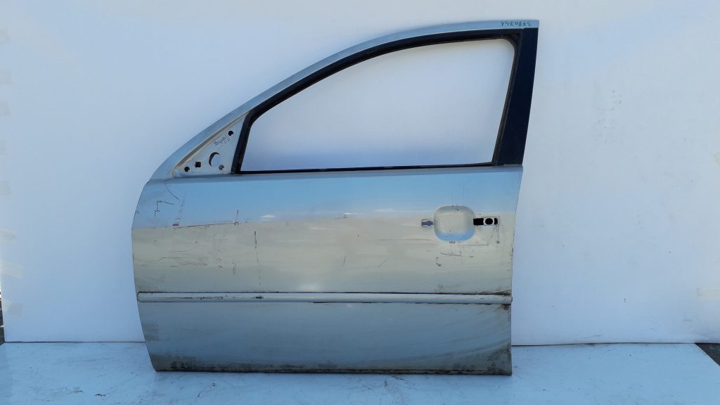 Usa / Portiera Alb,Gri,fata,stanga Ford MONDEO Mk 3 2000 - 2007