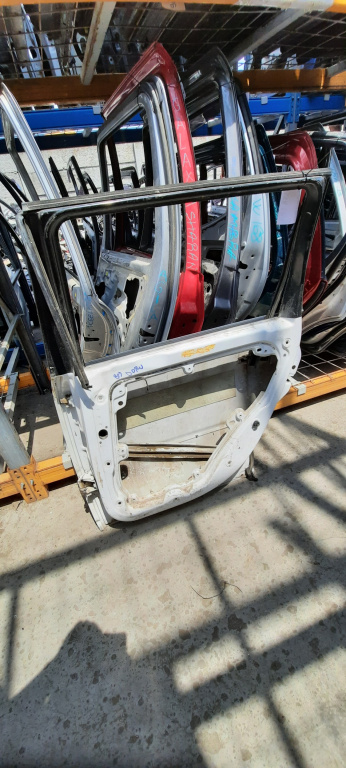 Usa / Portiera Alb,Gri,spate,dreapta VW PASSAT B5, B5.5 1996 - 2005