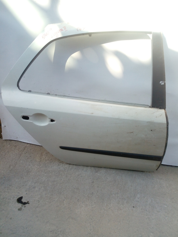 Usa / Portiera Alb,Negru,spate,dreapta Renault LAGUNA 2 2001 - 2007