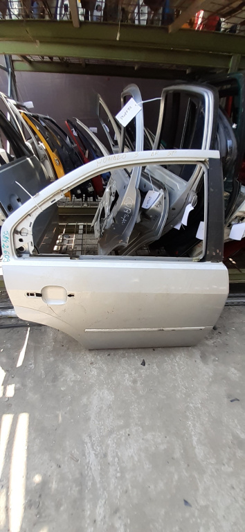 Usa / Portiera Alb,spate,dreapta Ford MONDEO Mk 3 2000 - 2007