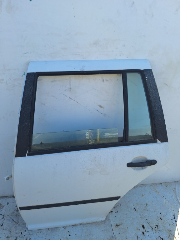 Usa / Portiera Alb,spate,stanga VW GOLF 4 1997 - 2004
