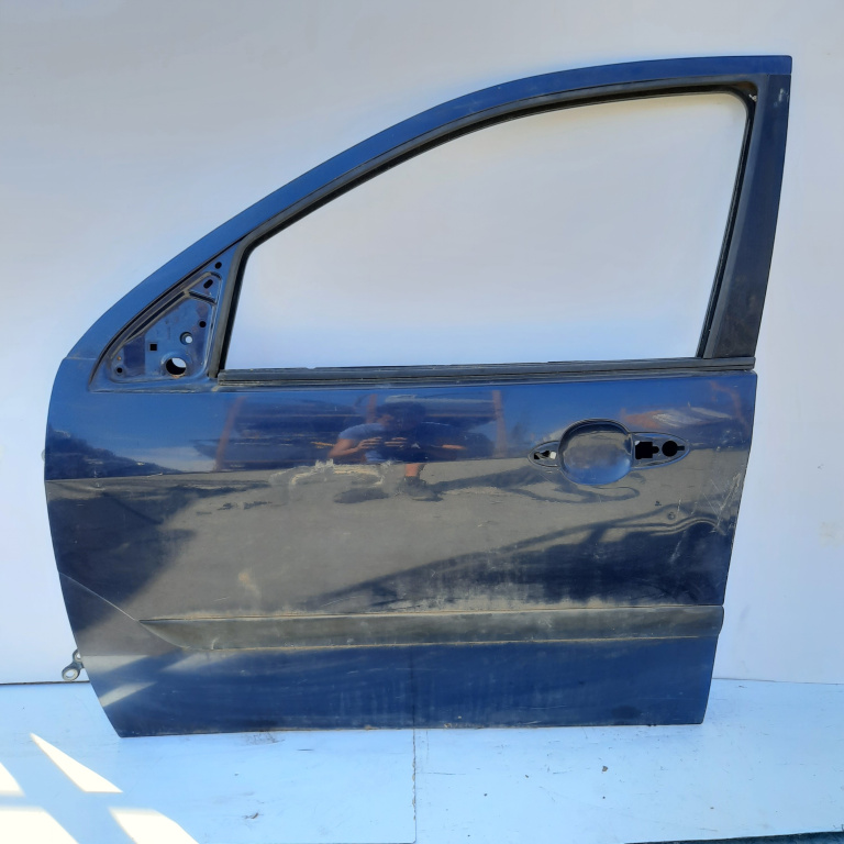 Usa / Portiera Albastru,fata,stanga Ford FOCUS Mk 1 1998 - 2004