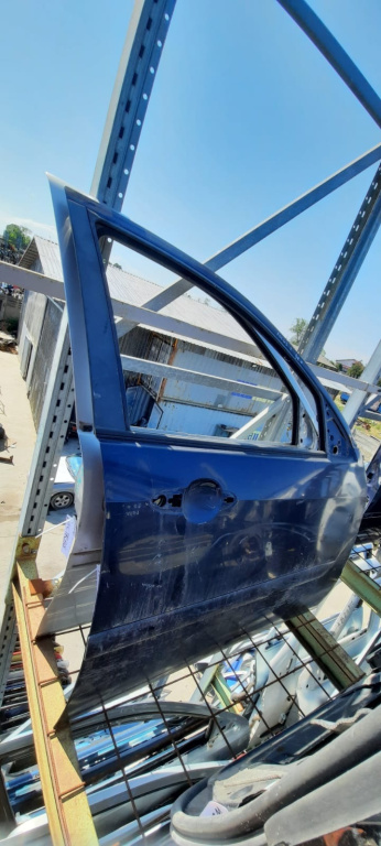 Usa / Portiera Albastru,Violet,fata,dreapta Ford FOCUS Mk 1 1998 - 2004