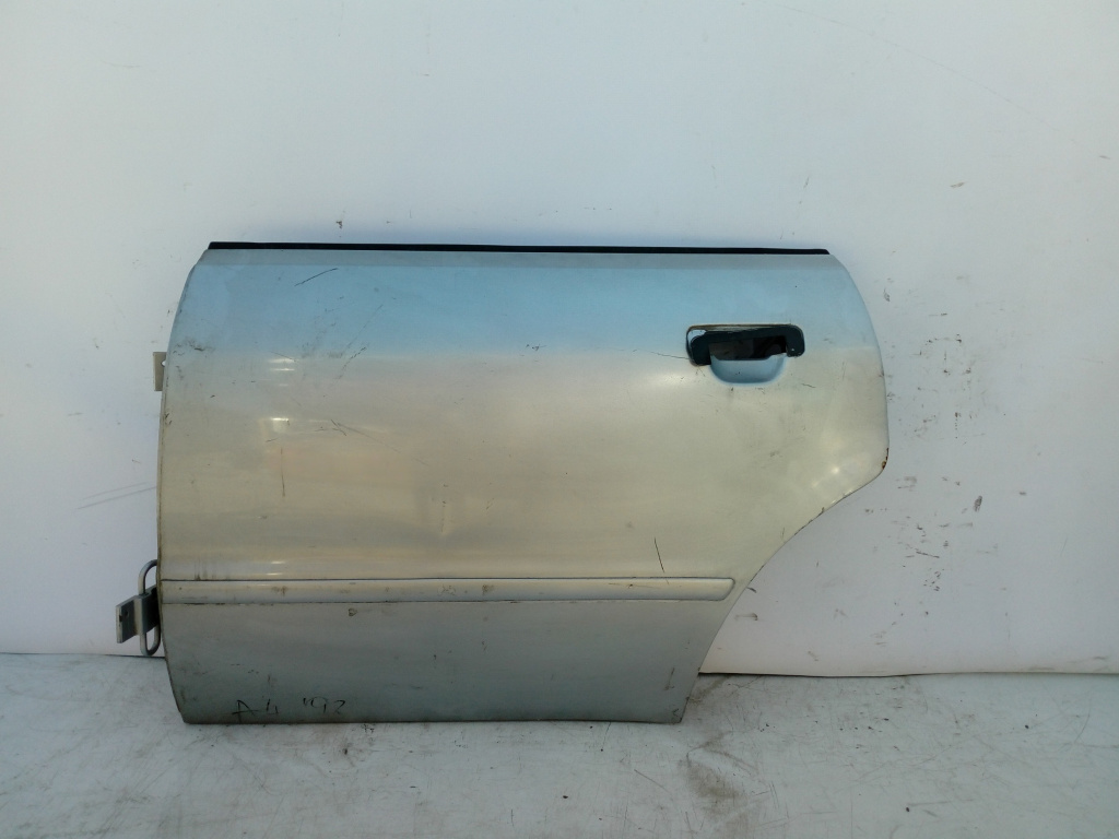 Usa / Portiera Audi A4 B5 (8D) 1994-2001 Alb Gri Spate Stanga