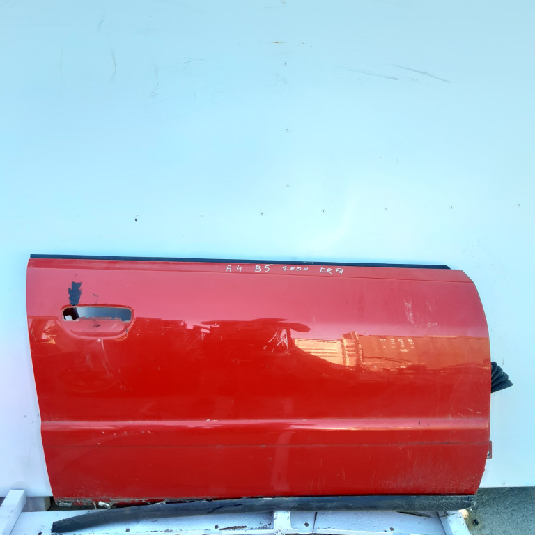 Usa / Portiera Audi A4 B5 (8D) 1994-2001 Rosu Fata Dreapta