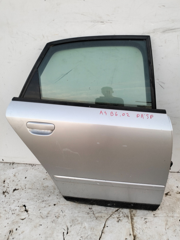 Usa / Portiera Audi A4 B6 (8E) 2000-2004 Gri Spate Dreapta