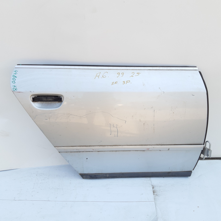 Usa / Portiera Audi A6 (4B, C5) 1997-2005 Alb Gri Spate Dreapta