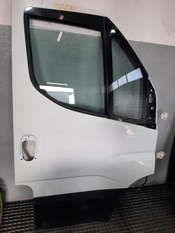 Usa portiera dreapta fata 2.3 hpi iveco daily 3 furgon 35-140 2019