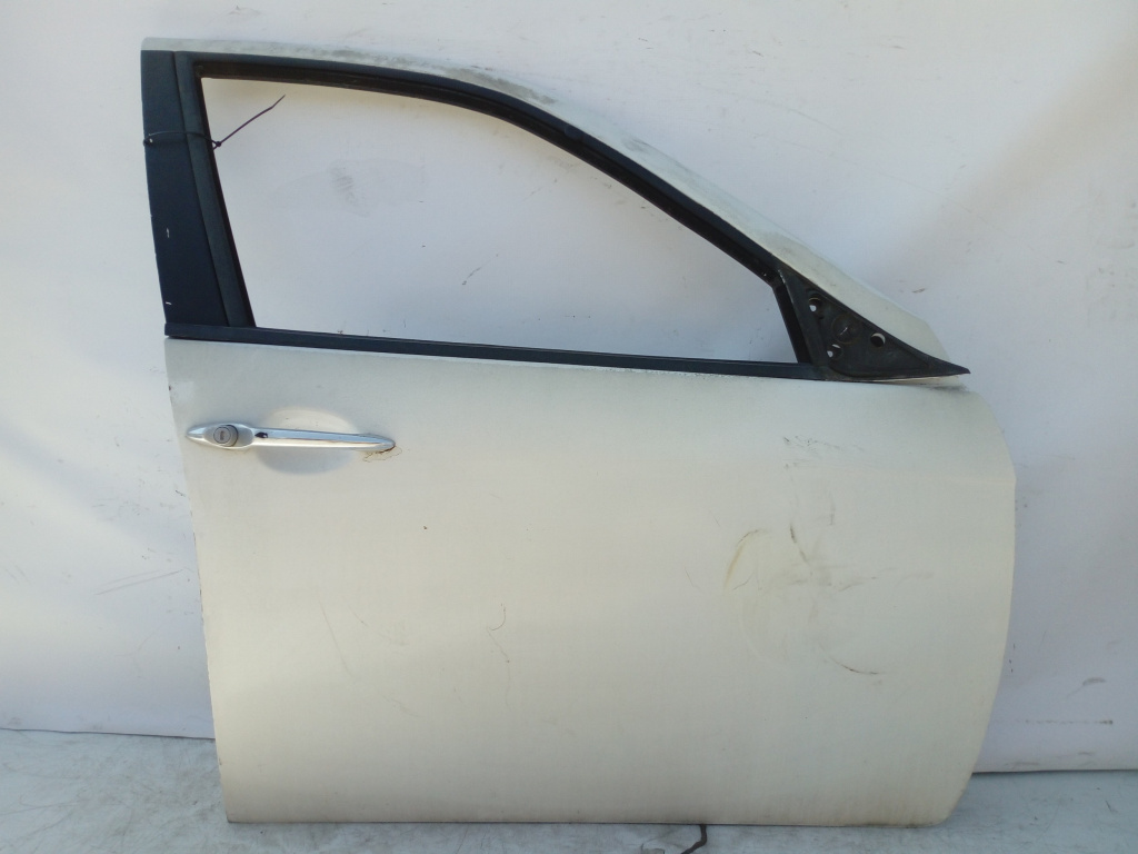 Usa / Portiera Dreapta,fata,Alb Alfa Romeo 156 (932) 1997 - 2007