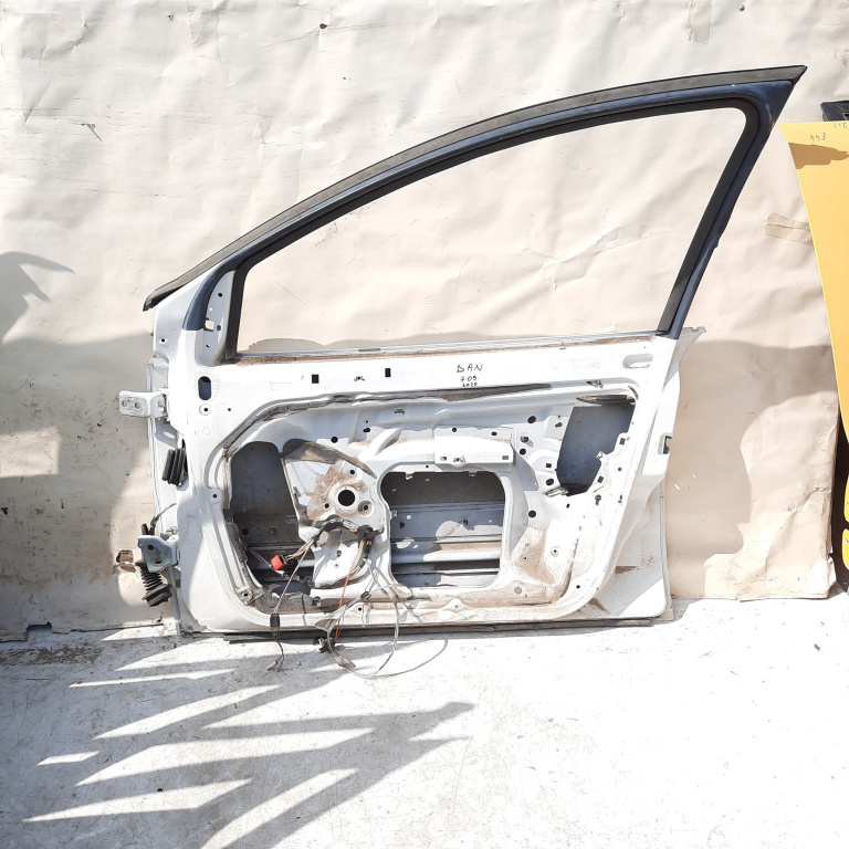 Usa / Portiera Dreapta,fata,Alb Citroen C5 (DC, DE, RC, RE) 2001 - 2008