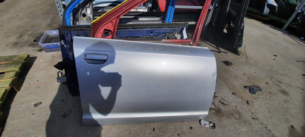 Usa / Portiera Dreapta,fata,Alb,Gri Audi A6 (4F, C6) 2004 - 2011