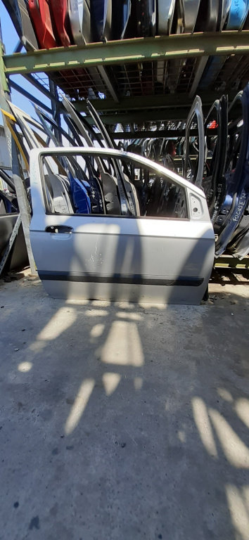 Usa / Portiera Dreapta,fata,Alb,Gri Hyundai GETZ (TB) 2002 - 2011