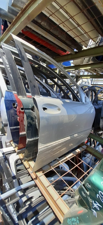 Usa / Portiera Dreapta,fata,Alb,Gri Mercedes-Benz S-CLASS (W220) 1998 - 2005