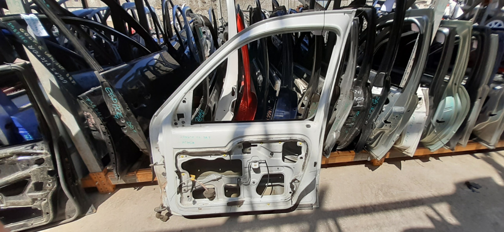 Usa / Portiera Dreapta,fata,Alb,Gri Renault KANGOO (KC) 1997 - 2007