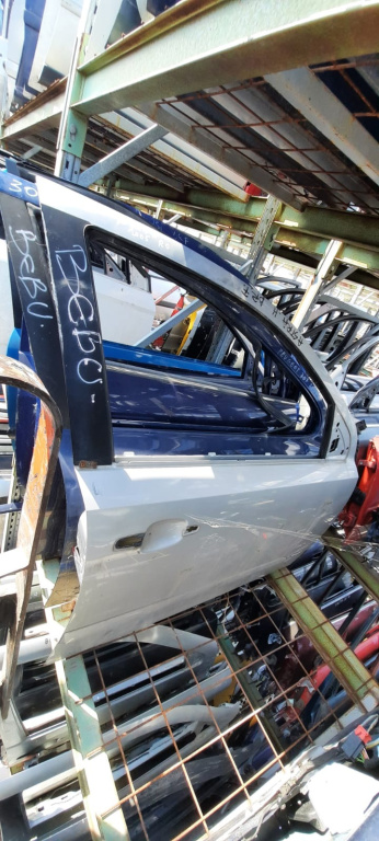 Usa / Portiera Dreapta,fata,Alb Opel ASTRA H 2004 - 2012