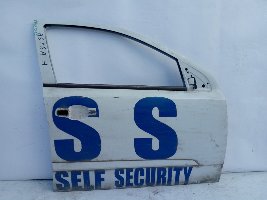 Usa / Portiera Dreapta,fata,Alb Opel ASTRA H 2004 - 2012