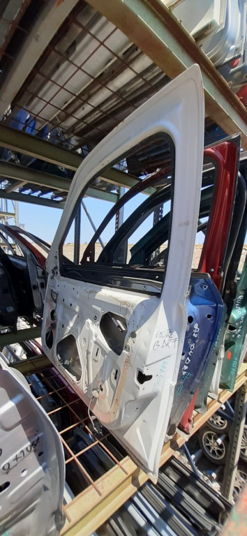 Usa / Portiera Dreapta,fata,Alb Opel VECTRA B 1995 - 2002