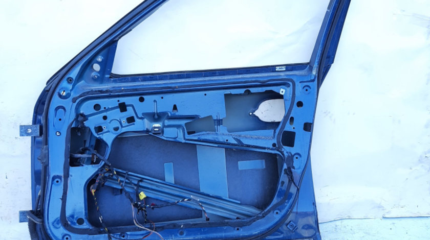 Usa / Portiera Dreapta,fata,Albastru BMW 5 (E60, E61) 2003 - 2010