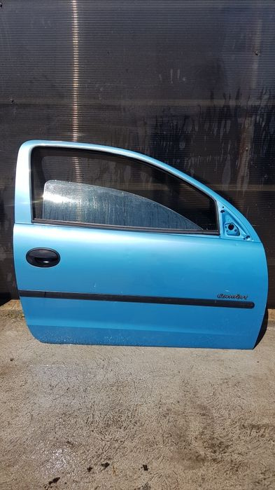 Usa portiera dreapta fata albastru Opel Corsa C 2 usi 2000-2006