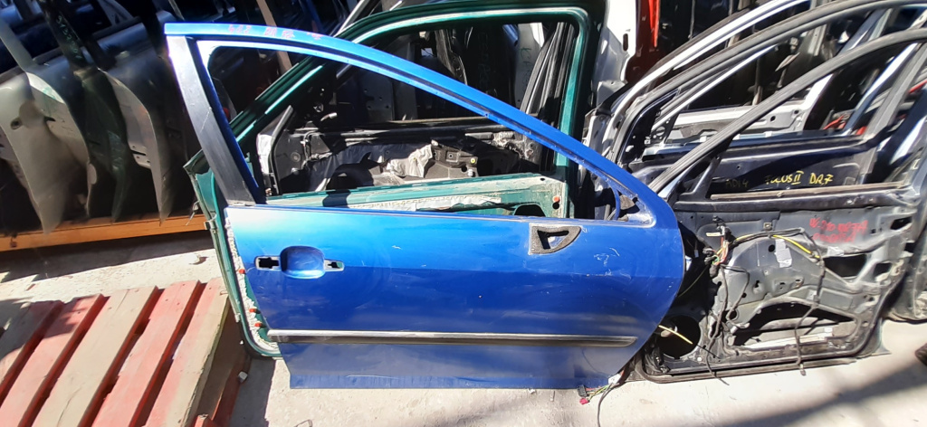 Usa / Portiera Dreapta,fata,Albastru Peugeot 407 2004 - 2011