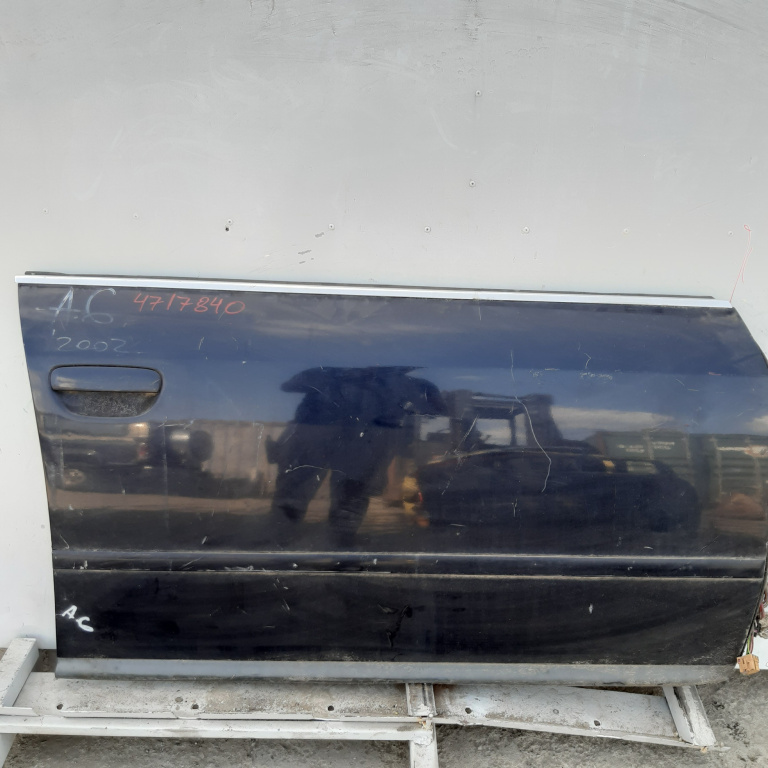 Usa / Portiera Dreapta,fata Audi A6 (4B, C5) 1997 - 2005