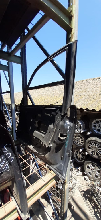 Usa / Portiera Dreapta Fata Audi A8 (4D) 1994-2002 Negru