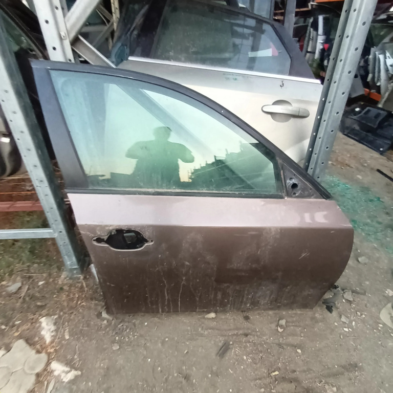 Usa / Portiera Dreapta Fata Bmw 5 (E60, E61) 2003-2010 Maro