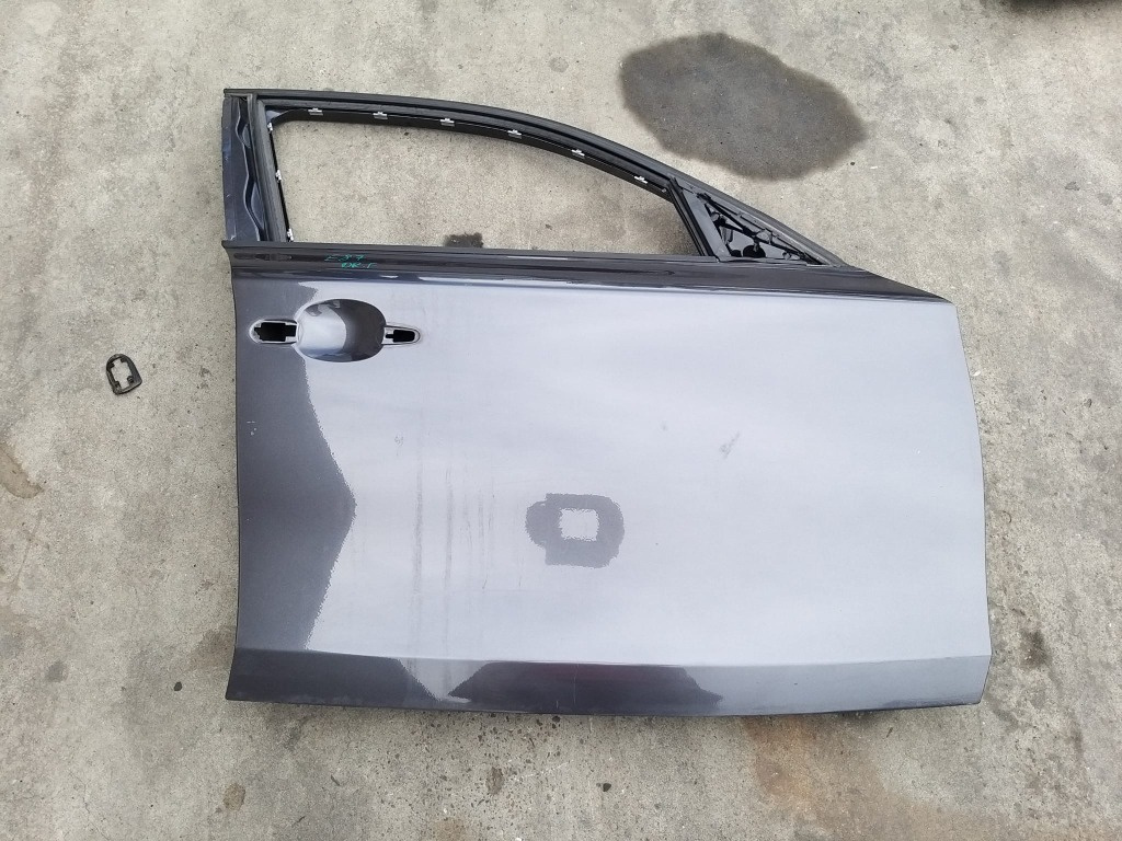Usa portiera dreapta fata bmw seria 1 e87