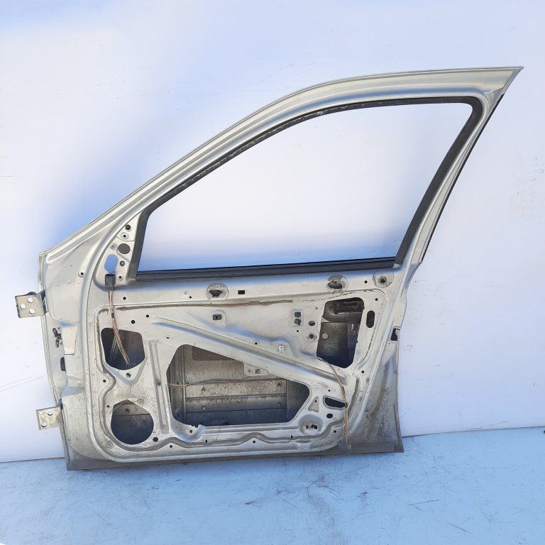 Usa / Portiera Dreapta Fata Citroen Xsara (N0, N1, N2) 1997-2006 Alb Gri