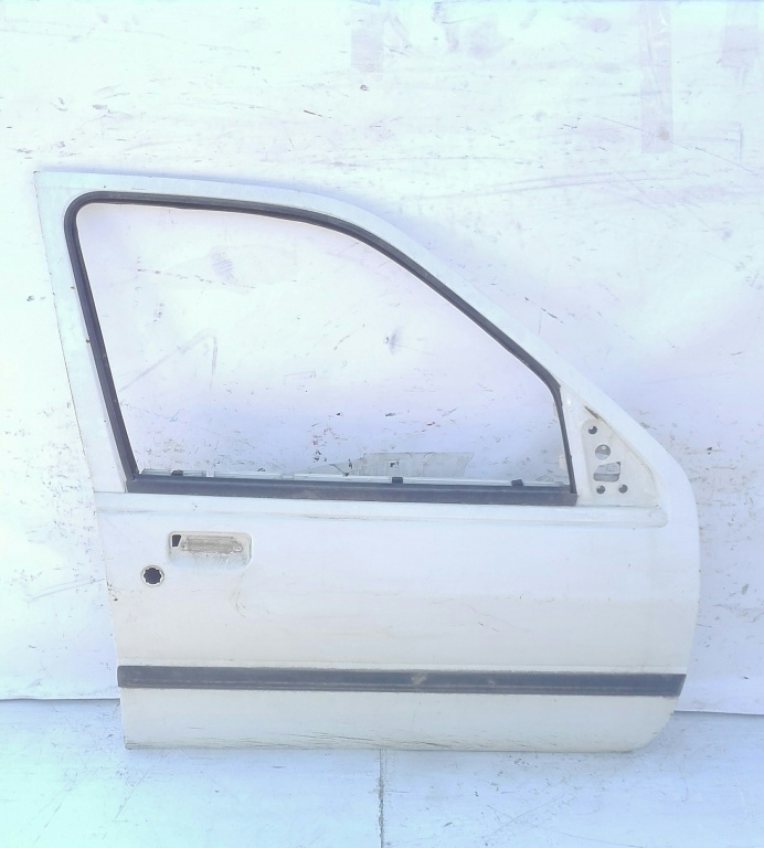 Usa / Portiera Dreapta Fata Ford Courier 1991-1996 Alb