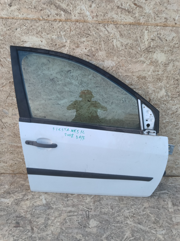 Usa / Portiera Dreapta Fata Ford Fiesta Mk 5 2002-2008 Alb