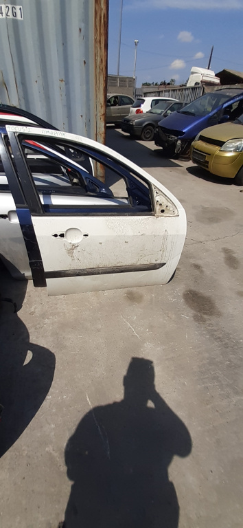 Usa / Portiera Dreapta Fata Ford Focus Mk 1 1998-2004 Alb