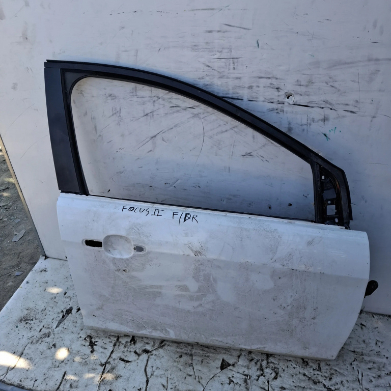 Usa / Portiera Dreapta Fata Ford Focus Mk 2 2005-2010 Alb