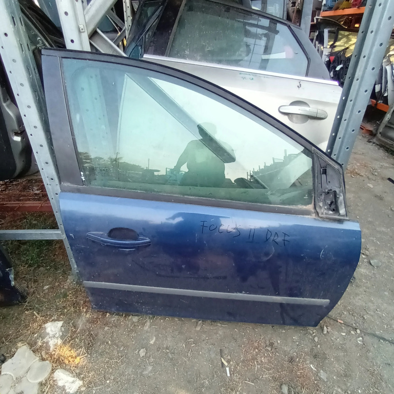 Usa / Portiera Dreapta Fata Ford Focus Mk 2 2005-2010 Albastru