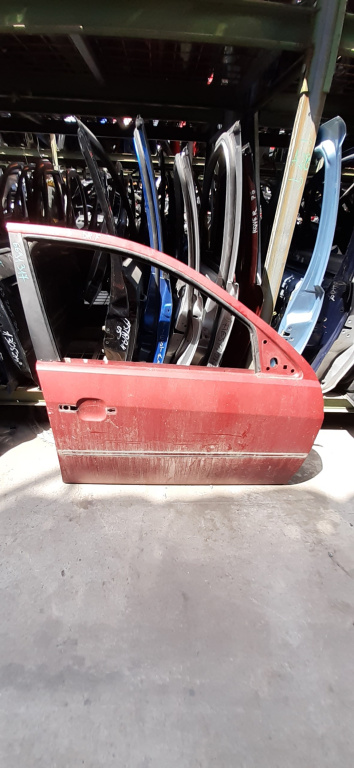 Usa / Portiera Dreapta Fata Ford Mondeo Mk 3 2000-2007 Portocaliu Rosu