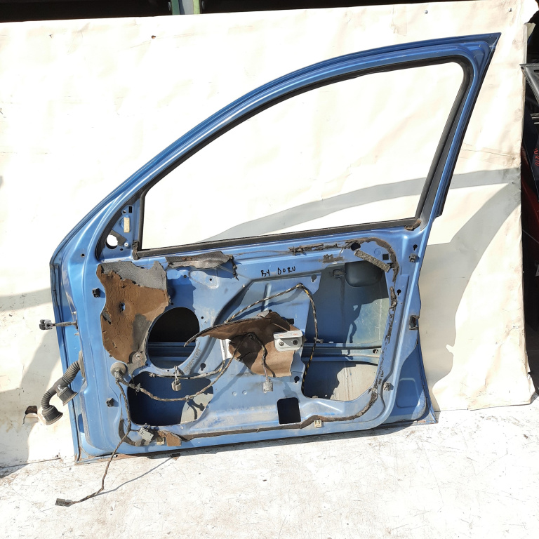 Usa / Portiera Dreapta Fata Ford Mondeo Mk 3 2000-2007 Albastru Negru