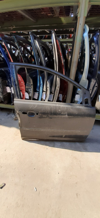 Usa / Portiera Dreapta,fata,Gri Ford FOCUS Mk 2 2005 - 2010