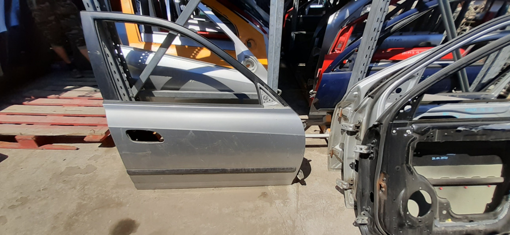 Usa / Portiera Dreapta,fata,Gri Hyundai ELANTRA (XD) 2000 - 2006