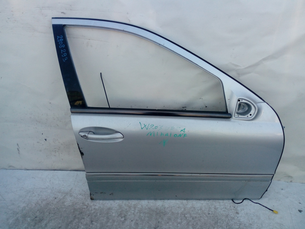 Usa / Portiera Dreapta,fata,Gri Mercedes-Benz C-CLASS (W203) 2000 - 2007