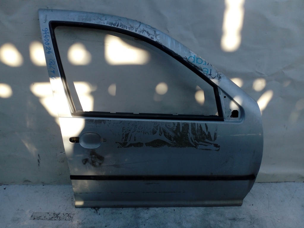 Usa / Portiera Dreapta,fata,Gri VW GOLF 4 1997 - 2004