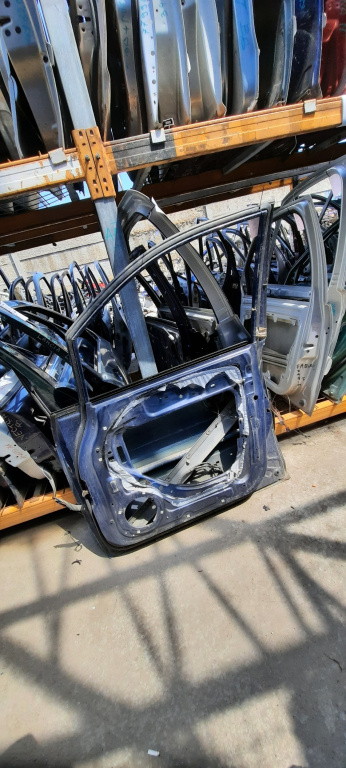 Usa / Portiera Dreapta Fata Hyundai Trajet (Fo) 2000-2008 Albastru