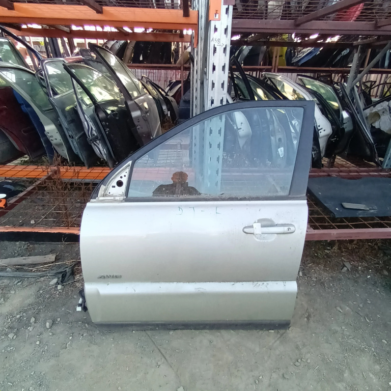 Usa / Portiera Dreapta Fata Kia Sportage (Je, Km) 2004-2010 2.0 Crdi 4Wd D4Ea-F Motorina