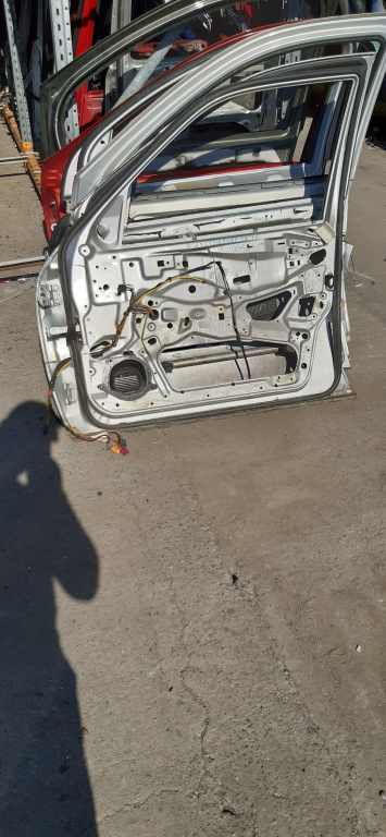 Usa / Portiera Dreapta Fata Mercedes-Benz C-Class (W202) 1993-2001 Alb Gri