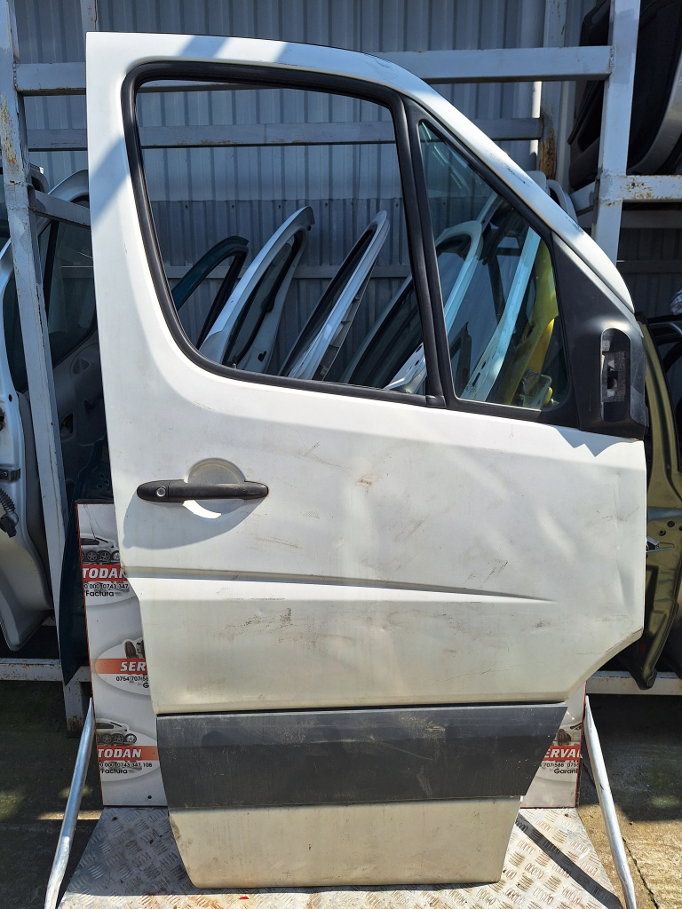 Usa / Portiera dreapta fata Mercedes-Benz Sprinter (2009->) [906] 2.2 Motorina 2015