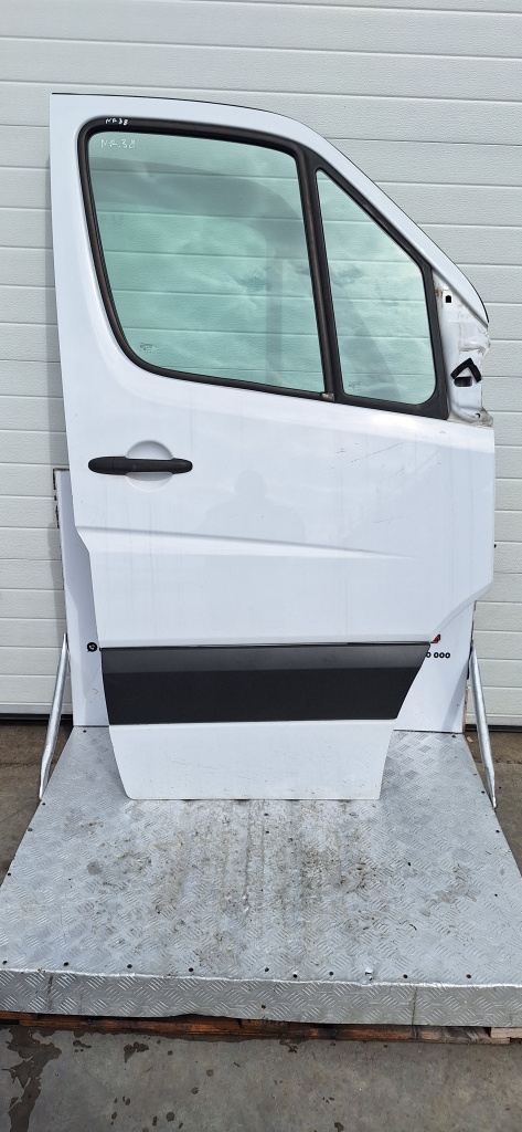 Usa / Portiera dreapta fata Mercedes-Benz Sprinter (2009->) [906] 2.2 Motorina 2017, - / SPRINTER/CRAFTER