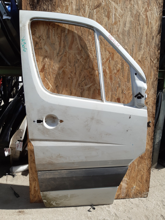 Usa / Portiera Dreapta Fata Mercedes-Benz Sprinter (W906) 2006-2018 Alb