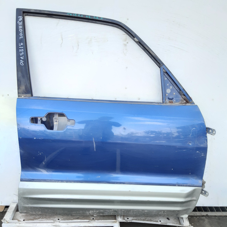 Usa / Portiera Dreapta Fata Mitsubishi Pajero 2 (V20+) 1991-1999 Albastru